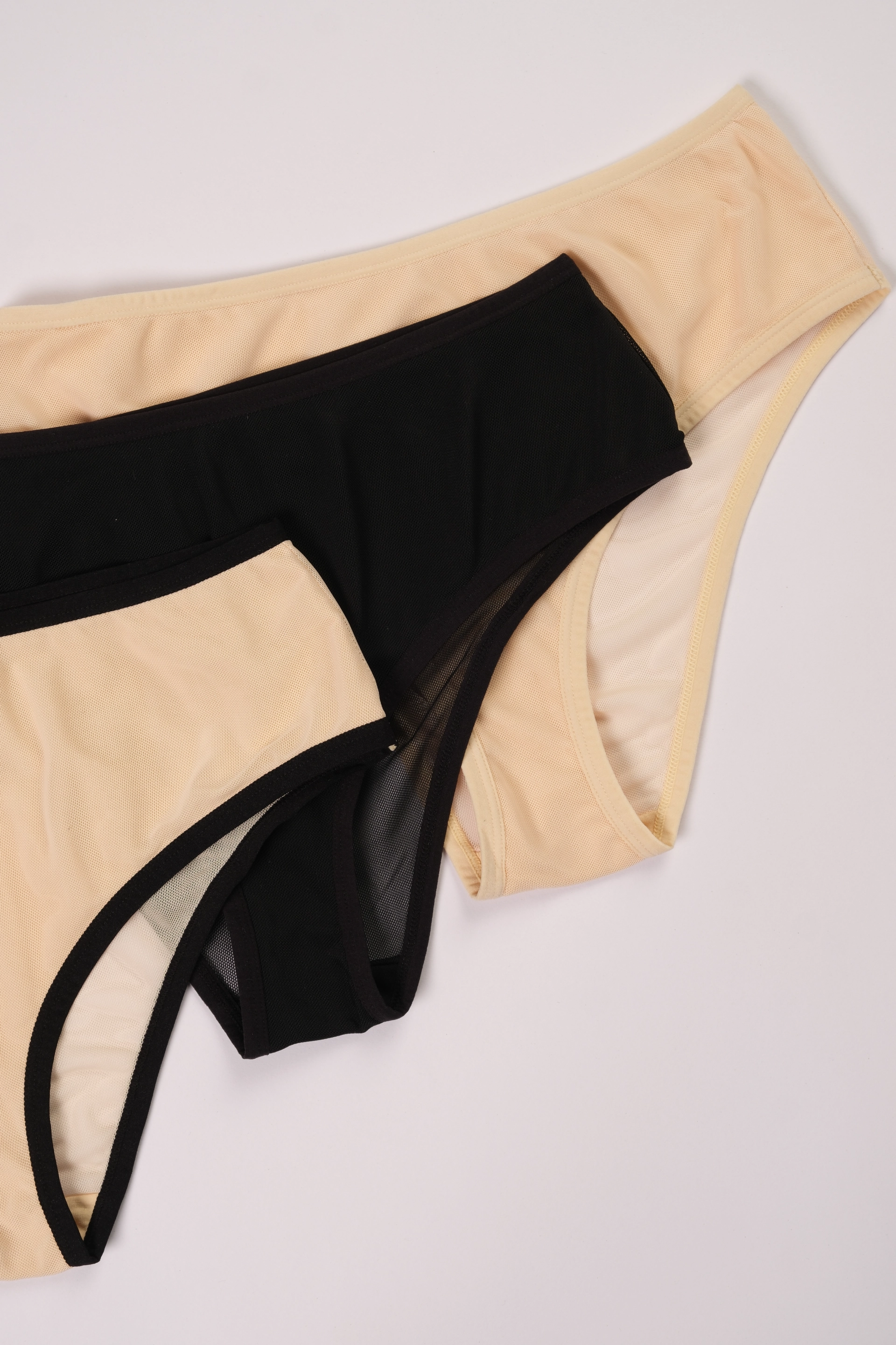 Эластичная широкая резинка 10 мм